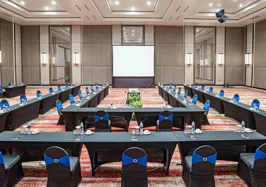 Gumaya Tower Hotel เซอมารัง ภายนอก รูปภาพ