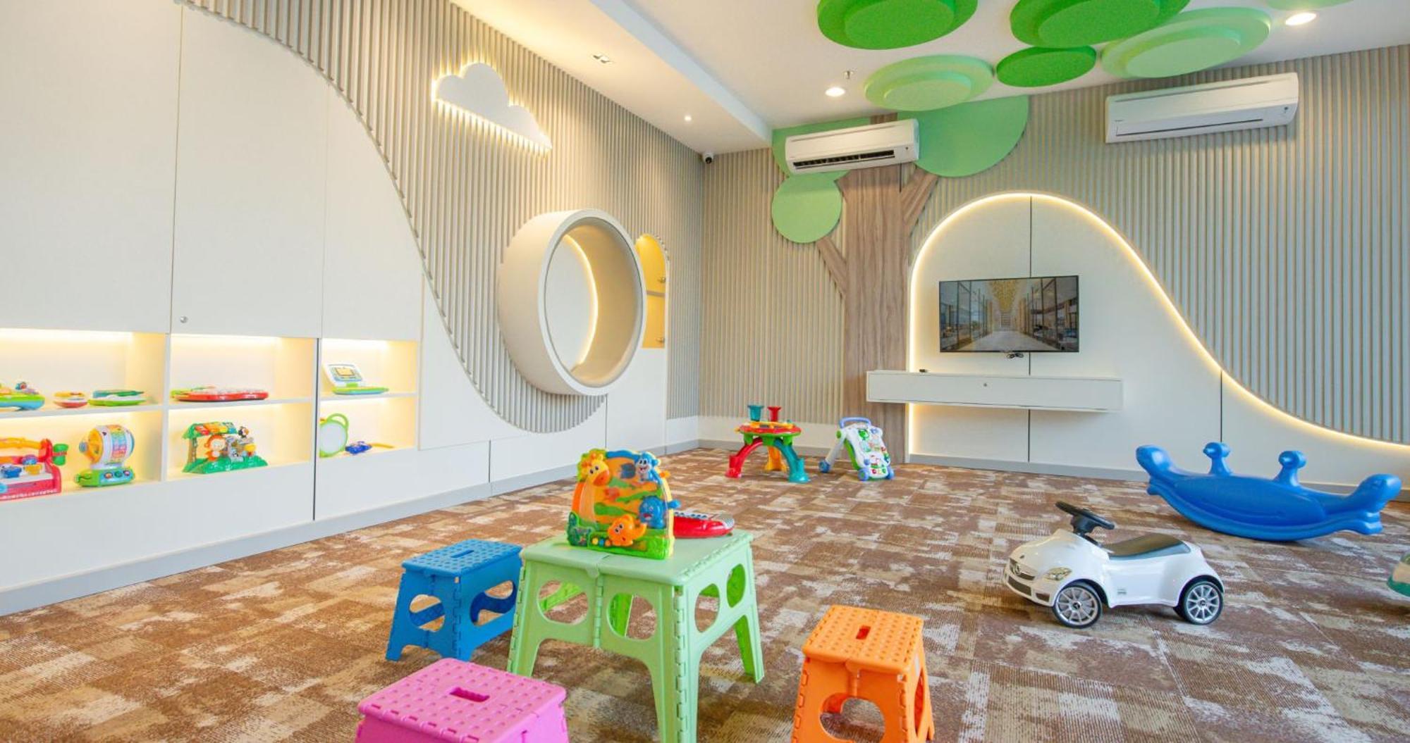Gumaya Tower Hotel เซอมารัง ภายนอก รูปภาพ