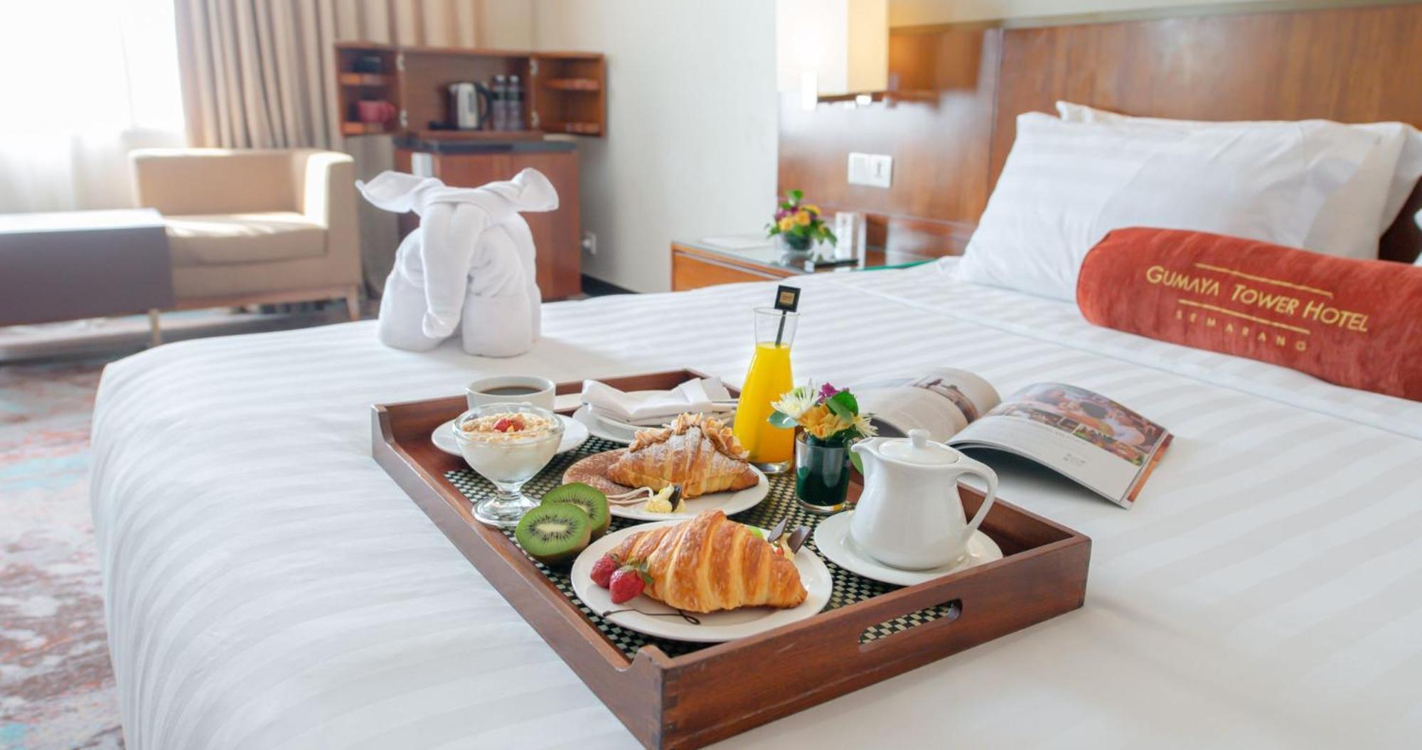 Gumaya Tower Hotel เซอมารัง ภายนอก รูปภาพ