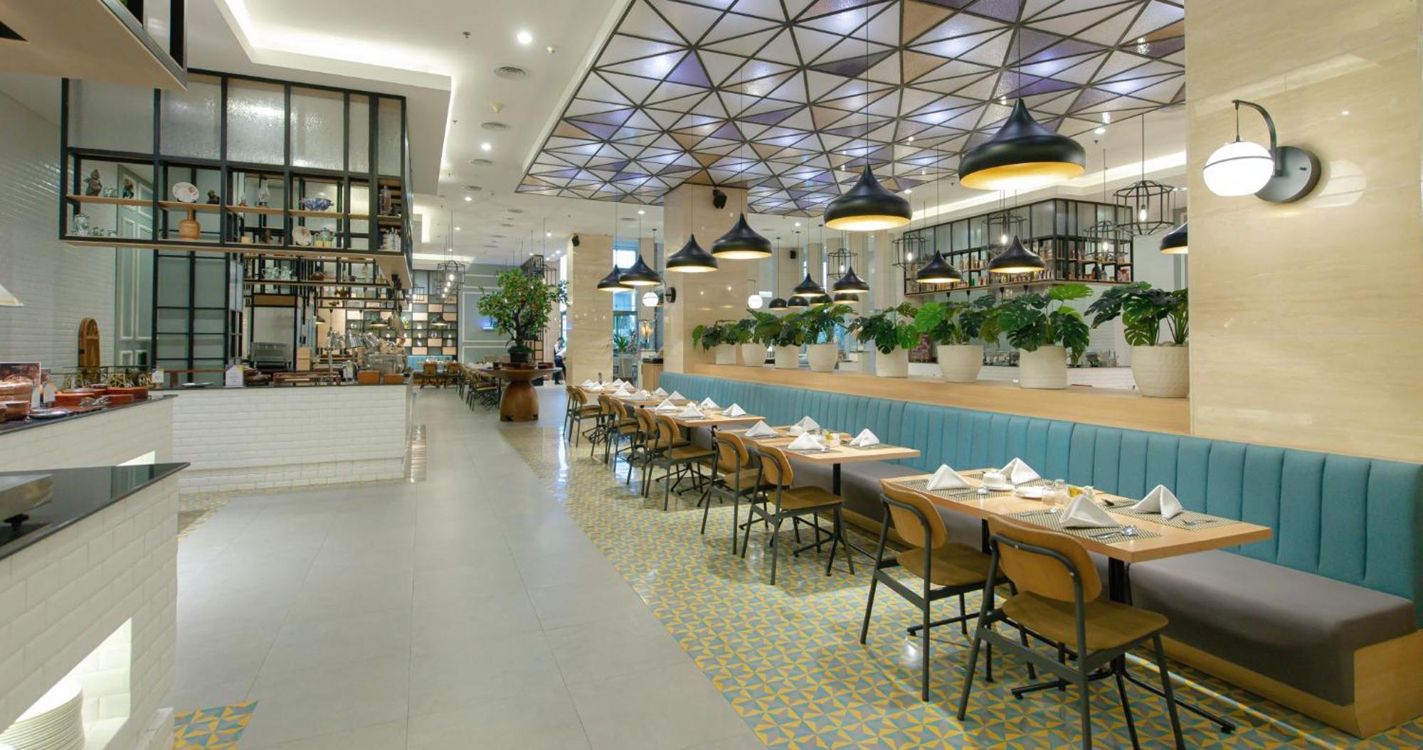 Gumaya Tower Hotel เซอมารัง ภายนอก รูปภาพ