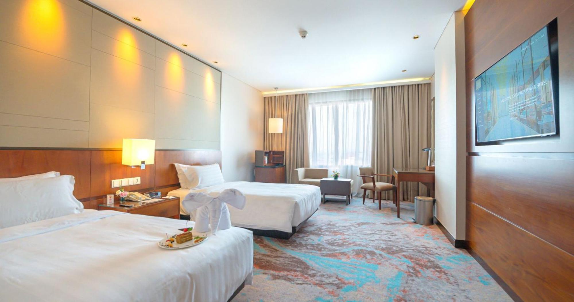 Gumaya Tower Hotel เซอมารัง ภายนอก รูปภาพ