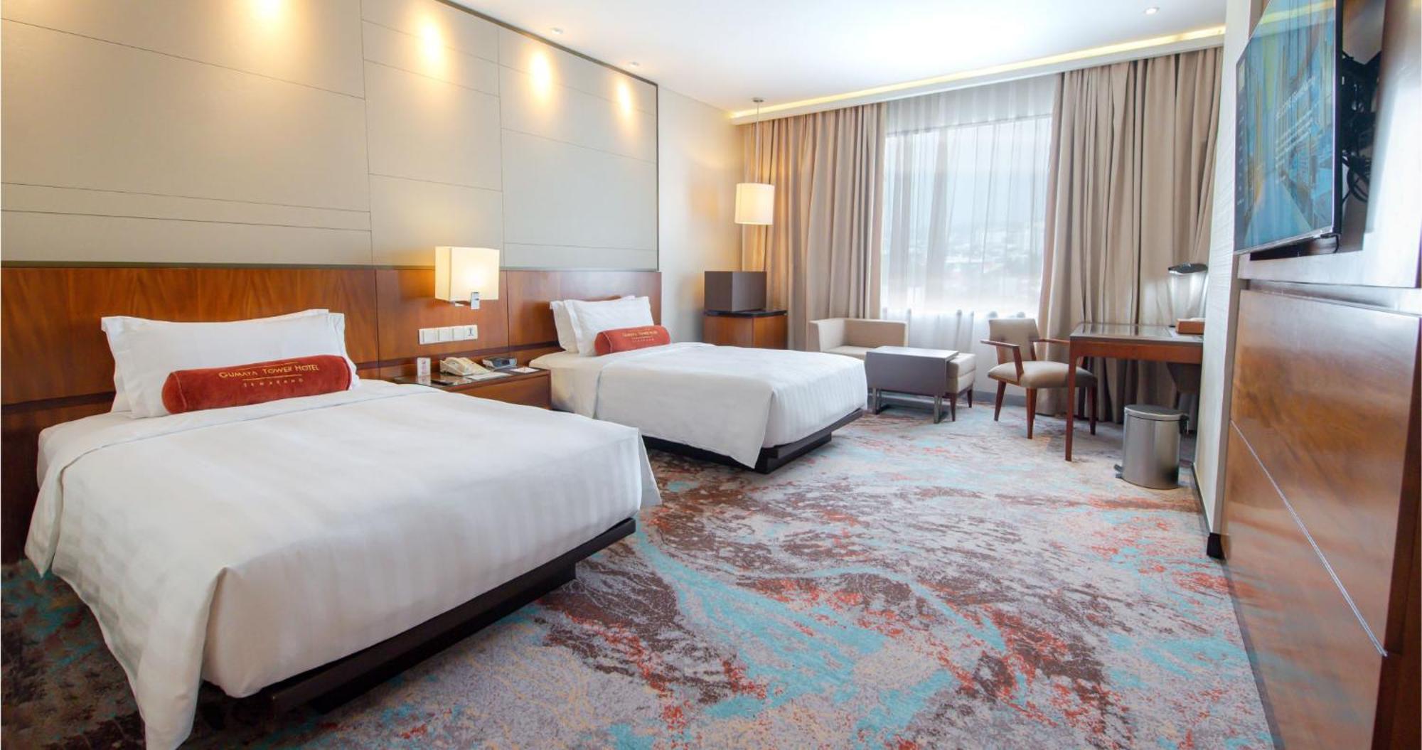 Gumaya Tower Hotel เซอมารัง ภายนอก รูปภาพ